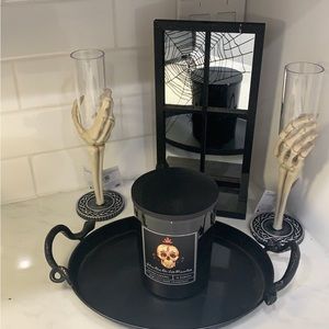 Halloween Decoration bundle includes everything you see in pictures.